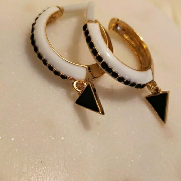New Black and White Hoop Earrings - Picture 4 of 5